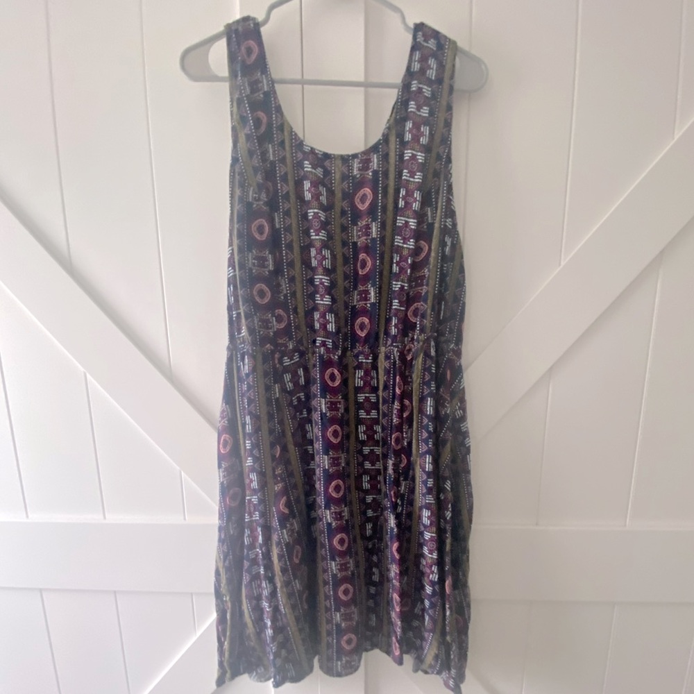 Torrid Aztec key hole back dress